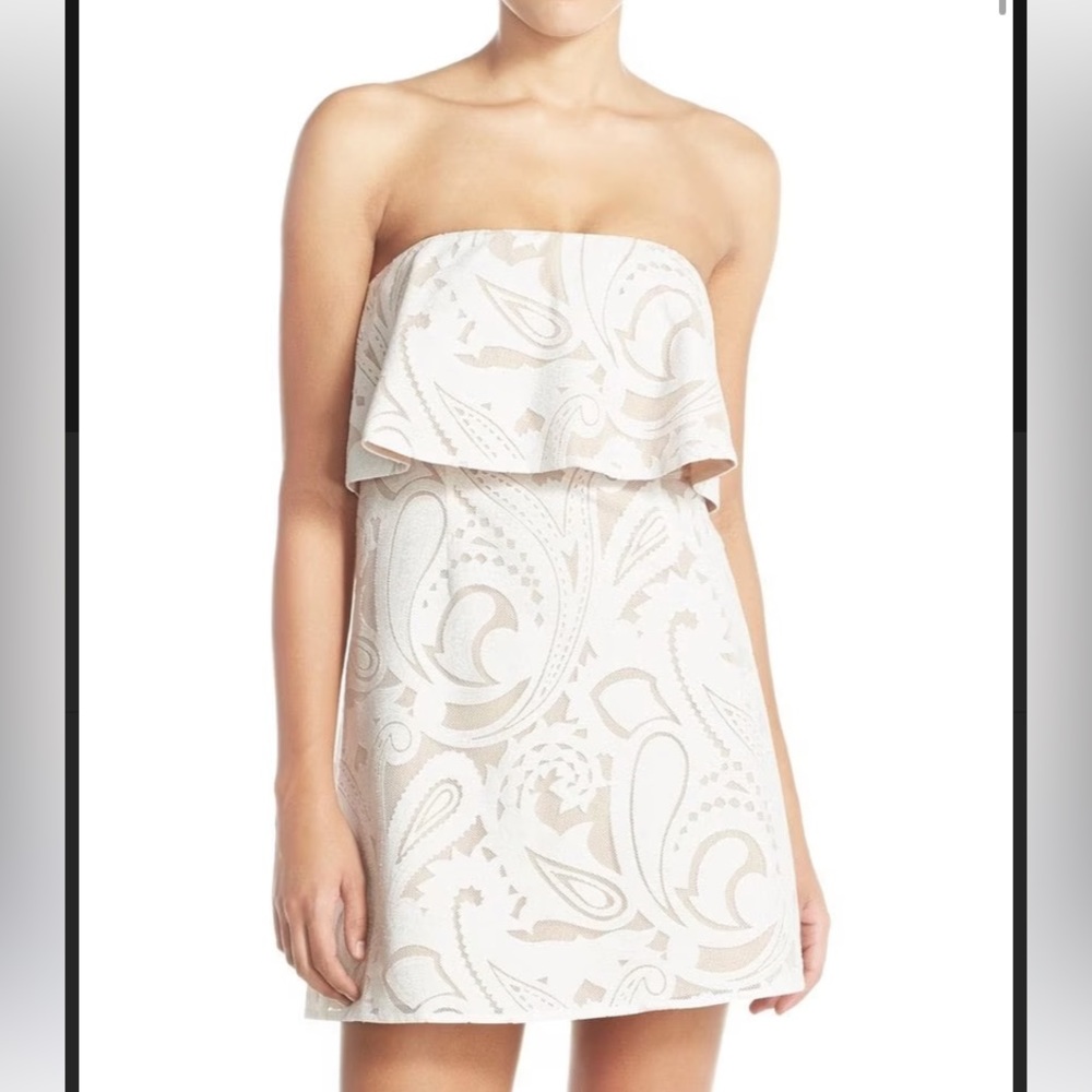 BCBGMAXAZRIA 'Leeah' Strapless Lace Dress